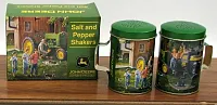 John Deere Salt & Pepper Set 0126-42002