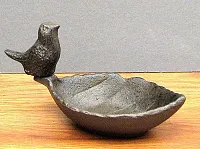 Cast Iron Leaf Bird Feeder 0184-0173