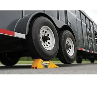 CAMCO 23 Trailer Aid Plus Yellow