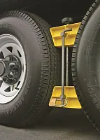 CAMCO 44642 Wheel Stop W/Lock