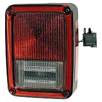 CROWN AUTO 55077890AC Tail Lamp -R