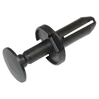 CROWN AUTO 6504521 Retainer