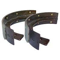 CROWN AUTO J0643055 Emrgncy Brake Shoe Set