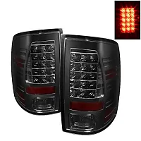 SPYDER 5017581 Dodge Ram 1500 09-16 / R