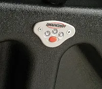 UNDERCOVER AS1304IL 3 Led Light