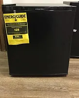 WAYGLOBAL GBC46RH Right Hand 1.7 Cu Ft &#039;Everchill&#039; Re