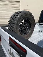 WILCO OFFROA UBM34507J Bed Mounted Tire Carriers