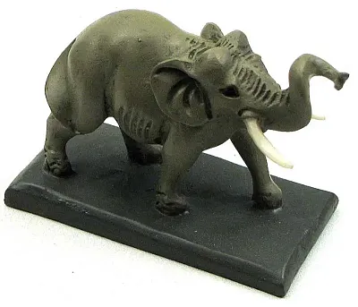 Male Elephant /w Tusks on Base 01-36946