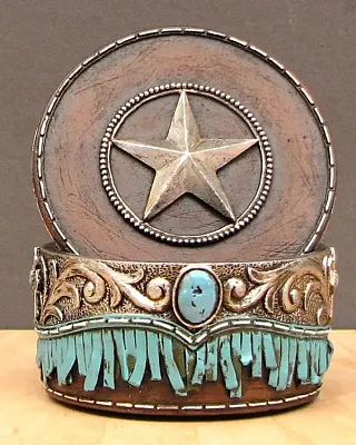 Trinket Box with Star on Lid 021-13070