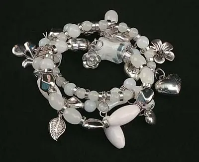 Silver Tone & White Beads Stretch Bracelet 049-40499