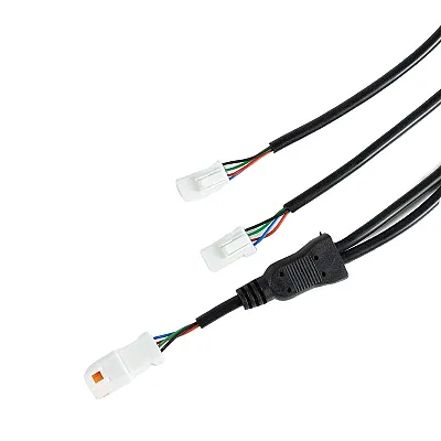 Aquatic AV RGB HRB Y-Adapter 1 Female - 2 Male