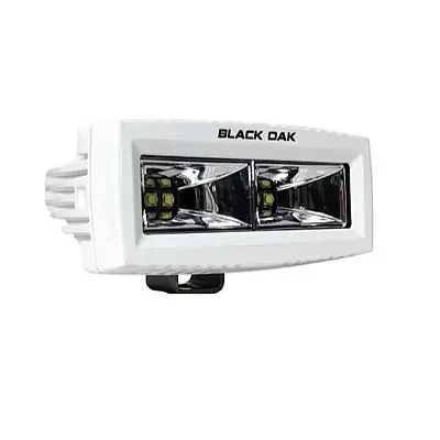 Black Oak Pro Series 4&quot; Spreader Light Scene - White