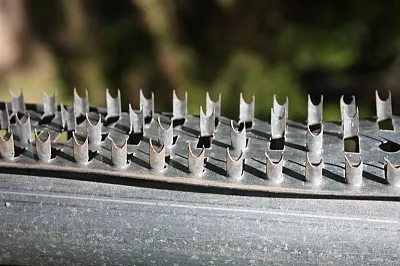 Boss Buck 136 Shark Teeth 3 Strip Pkg 36In X 1 1/2In W