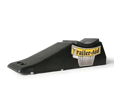 CAMCO 24 Trailer Aid Plus Black