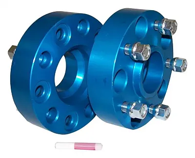 CROWN AUTO RT32004 Wheel Spacer Set