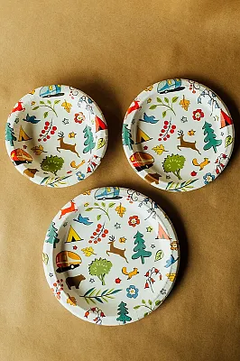 CAMP CASUAL CC007W8 P Plates 24Pk -8.5&#039; Into The Woods