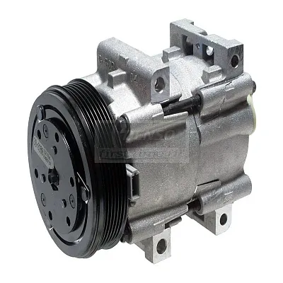 DENSO 4718109 New Compressor W Clutch
