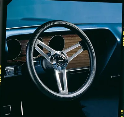 GRANT 990 Classic 3 Polished Spokes