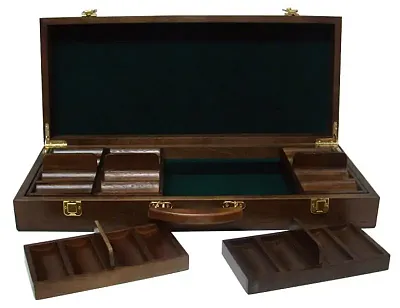500 Ct Walnut Wooden Case CAS-500W