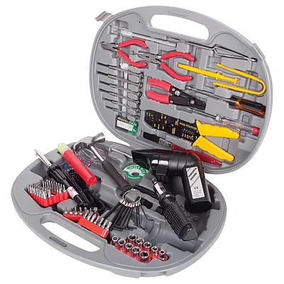 Manhattan 530217 145-Piece Universal Tool Kit