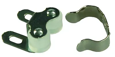 JR PRODUCTS 70225 Dbl Roler Cab Catch W/Clp