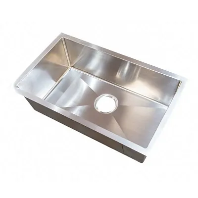 LIPPERT COMP 719426 25X15X7 Single Bowl Undermount