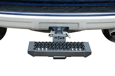 N-FAB GHS2018TX Universal Growler Hitch Step