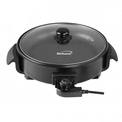 Brentwood 12 inch Round Non-Stick Electric Skillet with Vented Glass Lid in Blac