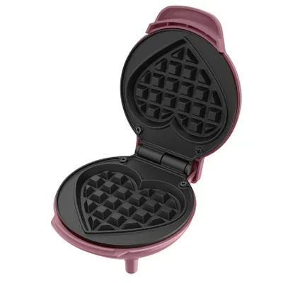 Brentwood Non-Stick Heart Shaped 4" Mini Waffle Maker in Pink